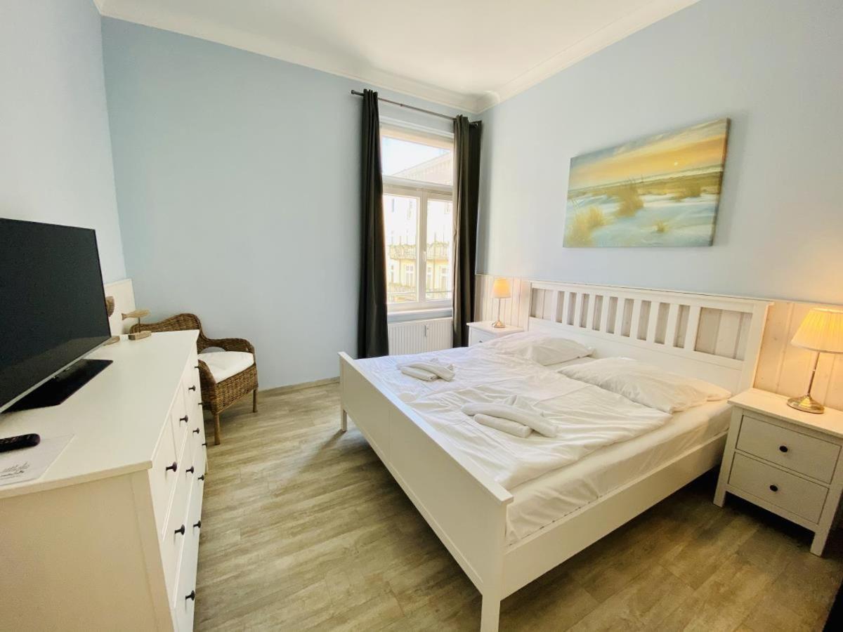 Apartamento Berringer, Knurrhahn, Direkt An Der Promenade Rostock Exterior foto